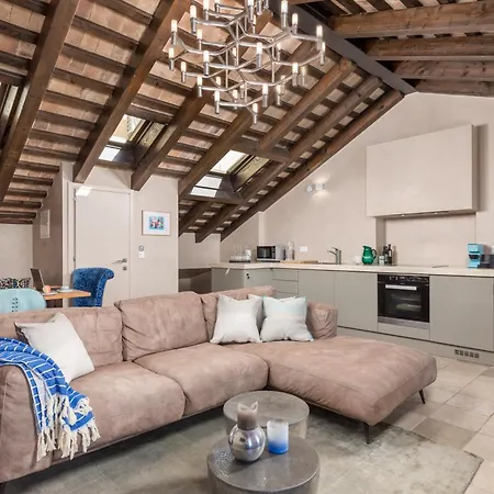 Natascha's Beachfront Apartamento